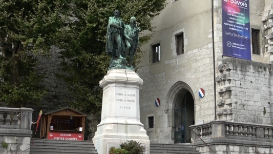 La statue des frères de Maistres à Chambéry (19 août 2025)